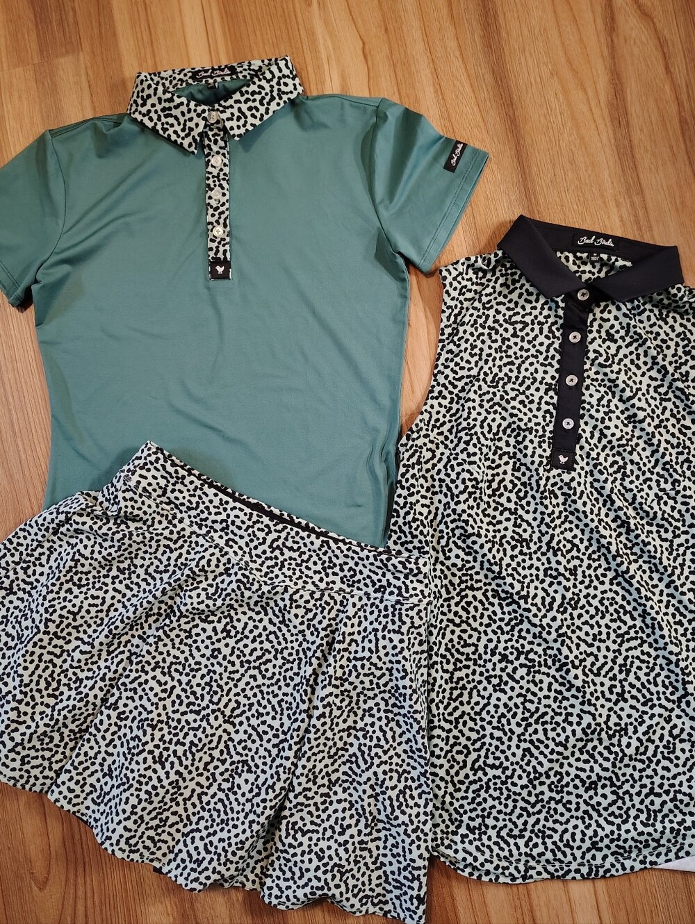 Bad Birdie Women 3 Piece Golf Outfit Set Medium Polo Tank Top Skort Animal Print - Picture 2 of 12